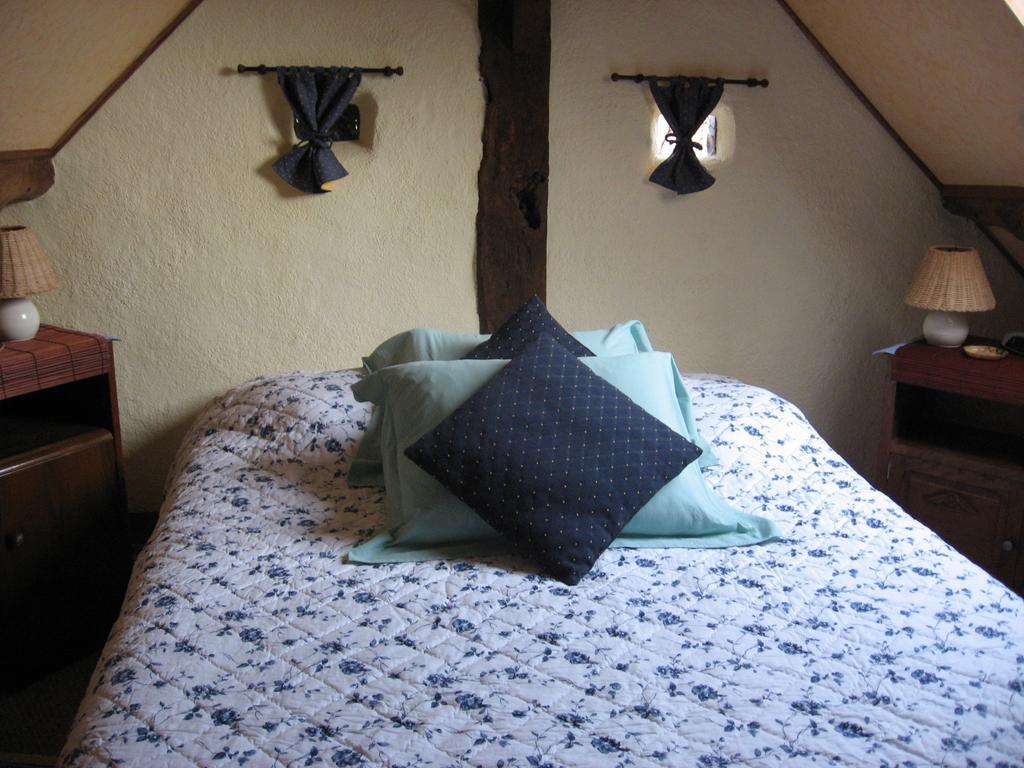 La Boursaie Bed and Breakfast Livarot-Pays-d'Auge Exteriör bild