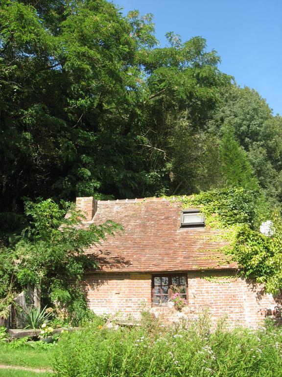 La Boursaie Bed and Breakfast Livarot-Pays-d'Auge Exteriör bild