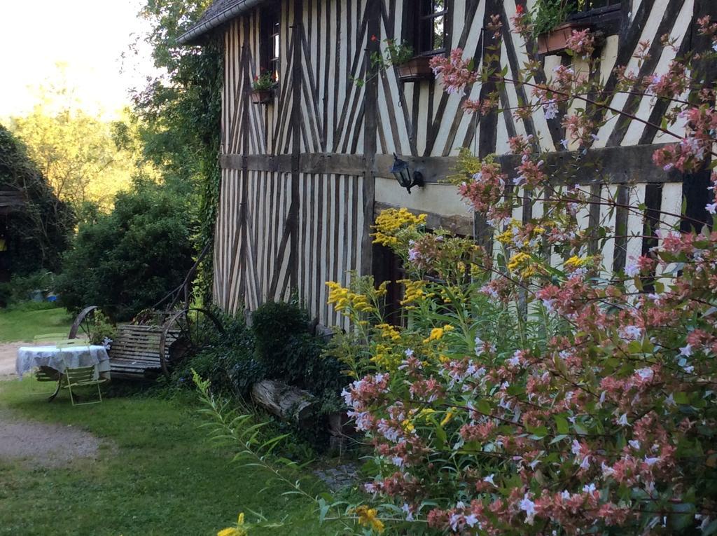 La Boursaie Bed and Breakfast Livarot-Pays-d'Auge Exteriör bild