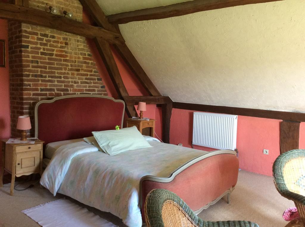 La Boursaie Bed and Breakfast Livarot-Pays-d'Auge Exteriör bild